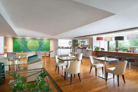 Courtyard by Marriott Rome Central Park - 8