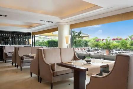 Courtyard by Marriott Rome Central Park - 10