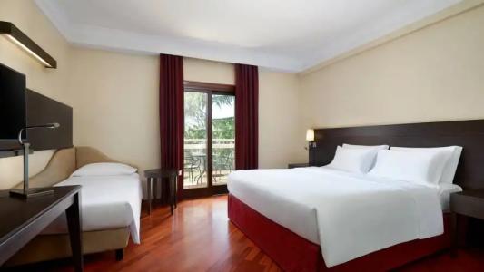 Courtyard by Marriott Rome Central Park - 32