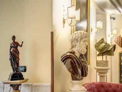 Aurelius Art Gallery - 1