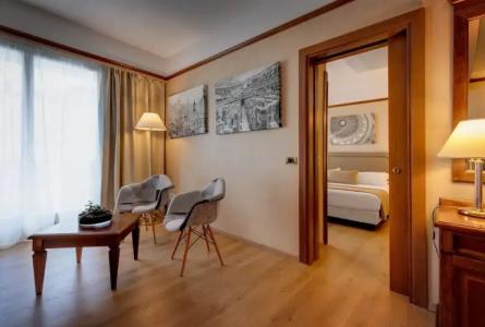 iHs Roma Cicerone - 10