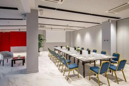 American Palace Eur - 18