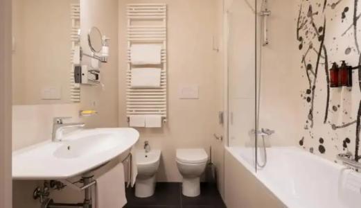 American Palace Eur - 35