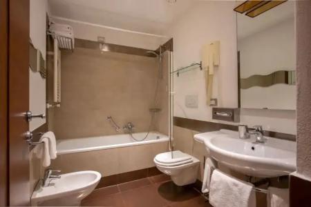 Condotti Boutique - 9