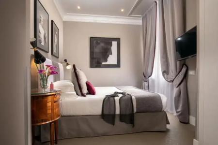 Condotti Boutique - 91