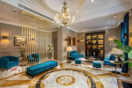 Condotti Boutique - 11