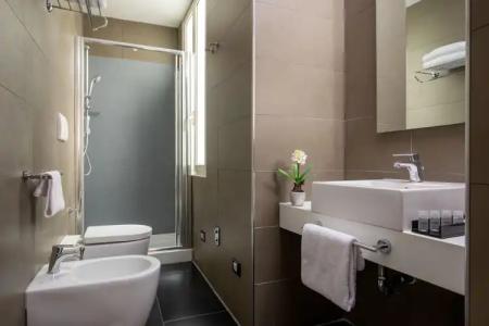 Condotti Boutique - 106