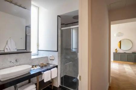 Condotti Boutique - 31