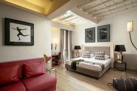 Condotti Boutique - 78