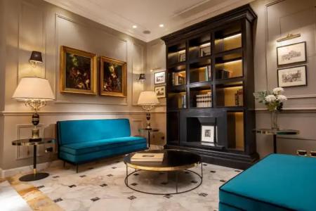 Condotti Boutique - 13