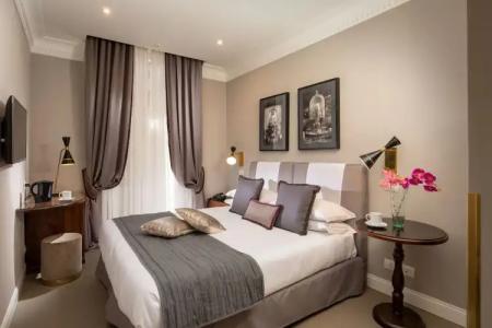 Condotti Boutique - 87