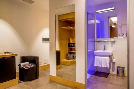 Best Western Plus Spring House - 107