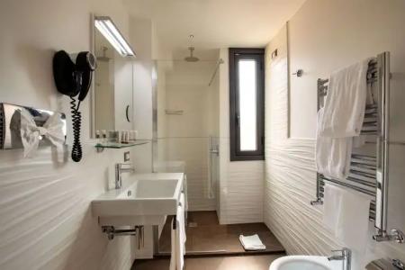 Best Western Plus Spring House - 104