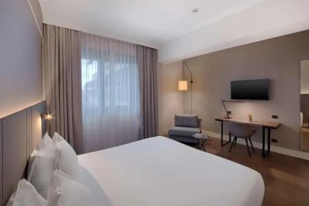 NH Roma Villa Carpegna - 10