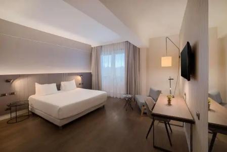 NH Roma Villa Carpegna - 11