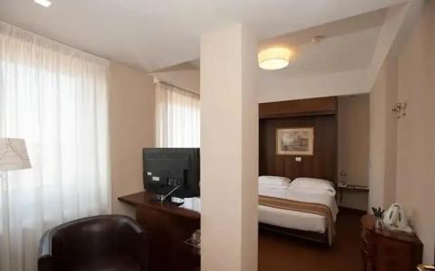 Best Western Piccadilly - 8