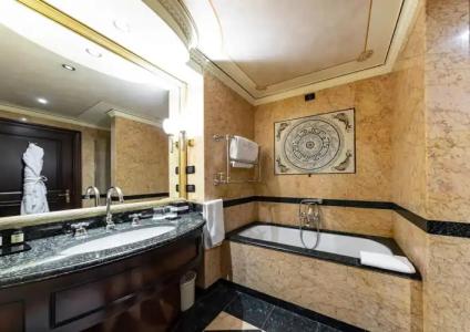 River Chateau - 38