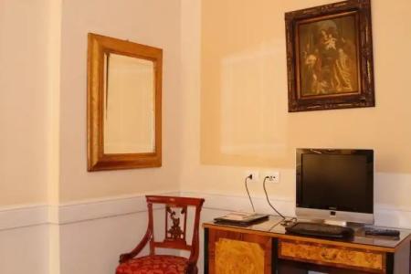Boutique Trevi - 100