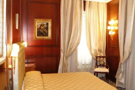 Boutique Trevi - 104