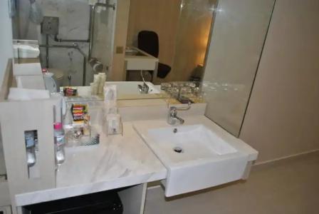 Jayleen Clarke Quay - 8