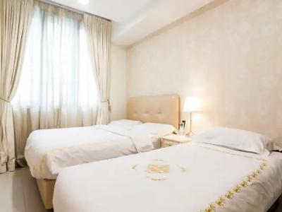 Jayleen Clarke Quay - 62