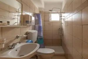 Parthenon Rooms, Koroni
