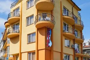 Peneka Hotel, Pomorie