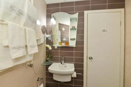 Best Western Art Plaza - 9
