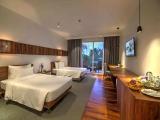 Suite with pool view