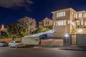 110 Hampden, Hobart