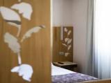 Standard Triple room with city view