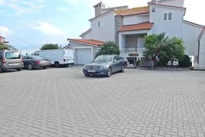Hotel Sunce, Podstrana