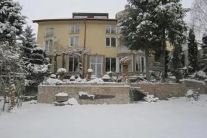 Guest house, Bankya