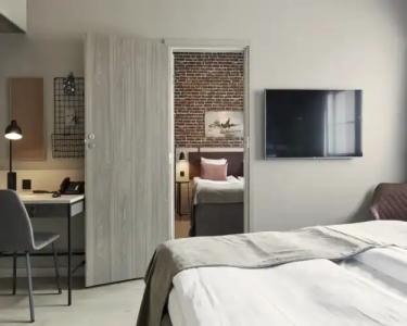 Skyline Airport - 85