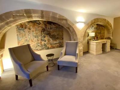 Hôtel des Augustins - 1