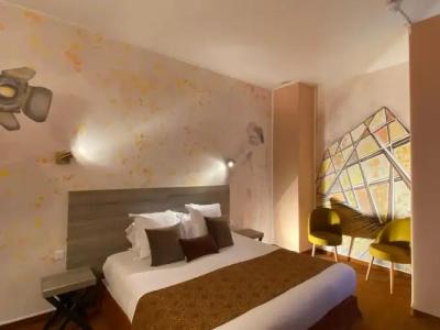 Hôtel des Augustins - 4