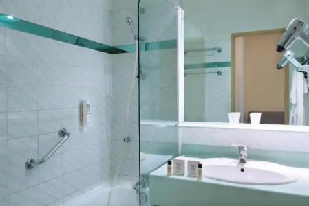 *** & Spa Vacances Bleues Villa Marlioz - 54