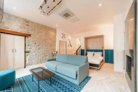 Hôtel du Palais de l'Isle - 84