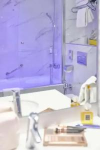 Best Western Plus Carlton Annecy - 33