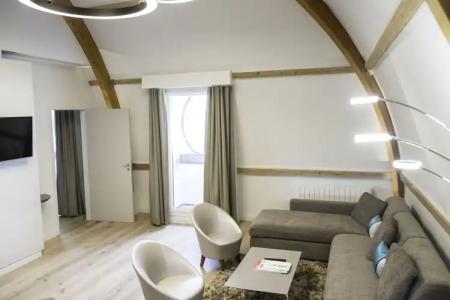 Impérial Palace - 99