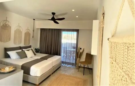 Hôtel Hélios - 111