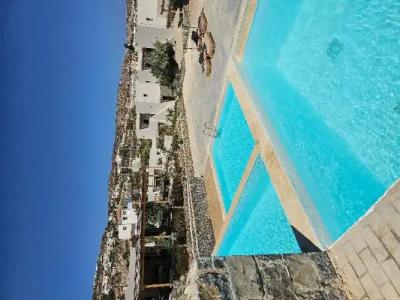 Hôtel Hélios - 108