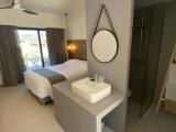Junior Suite with partial sea view