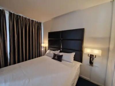 Appart-Hôtel Le Trianon - 15