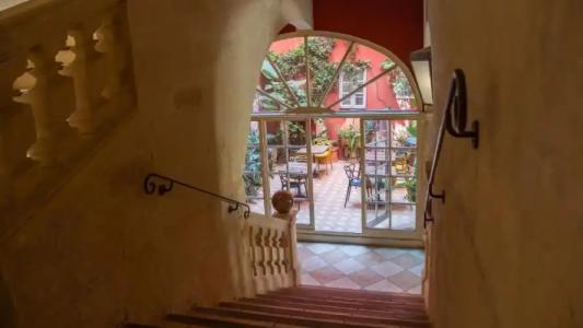 Hôtel de l'Amphithéâtre - 23