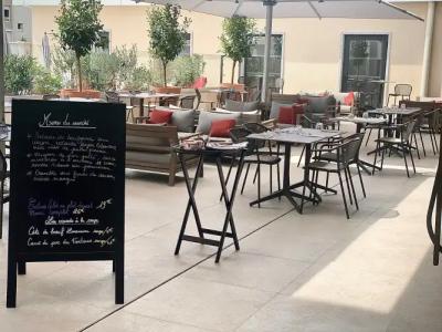 Mercure Avignon Gare TGV - 26