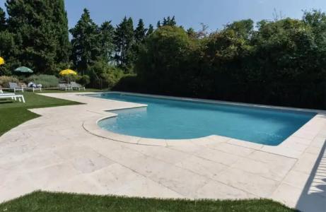 Brit Avignon Sud Le Calendal - 16