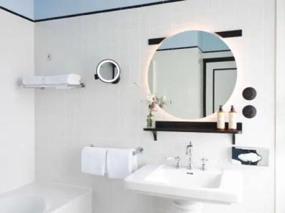 Mercure Plaza Biarritz Centre - 82