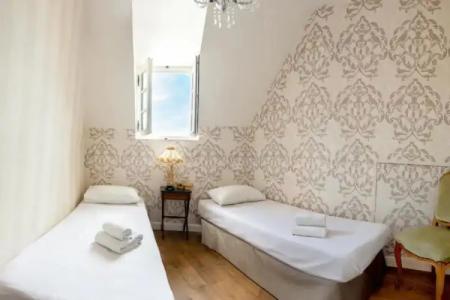 Hôtel De France Et De Guise - 12