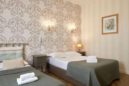 Hôtel De France Et De Guise - 37